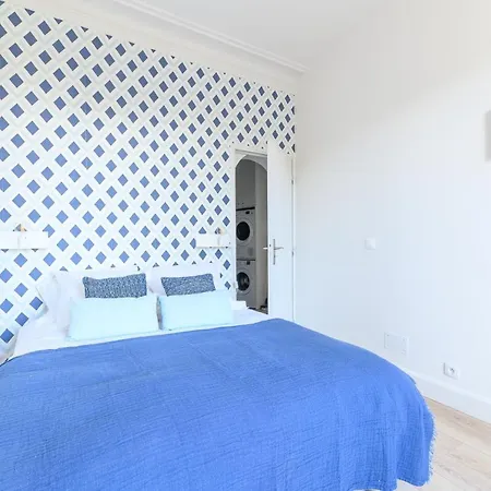 Апартаменты Daumier - New 2 Bdrs Flat Near La Seine Париж