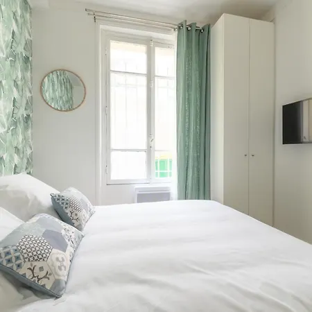 Daumier - New 2 Bdrs Flat Near La Seine Апартаменты Париж